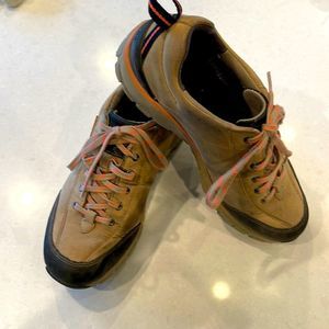 Clark women’s tennis shoes,  hiking shoes size 8 1/2 medium waterproof.